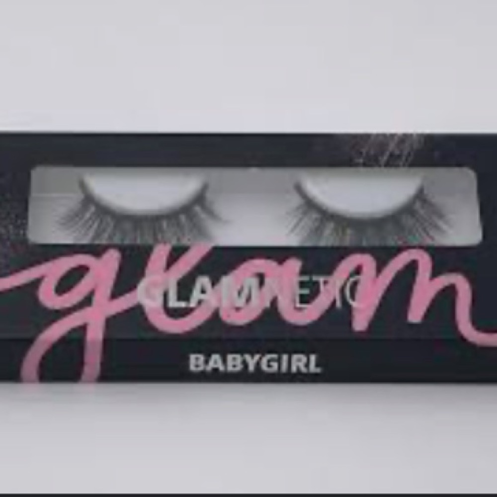 NWT Glamnetic "Baby Girl" Magnetic Lashes